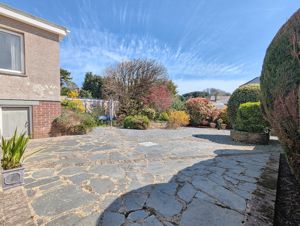 Photo 17- click for photo gallery